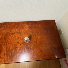 折りたたみテーブルの画像