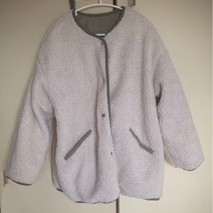 新品！リバーシブルで着られるボアフリースジャケットの画像