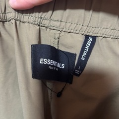 エッセンシャルズの画像