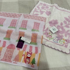 INEDなど新品ハンカチ4枚の画像