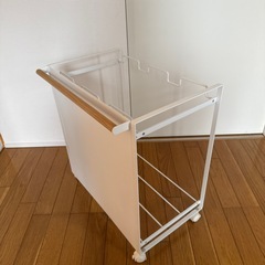 TOWER 3種類目隠し分別ゴミ箱ワゴン の画像