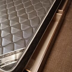 セミダブルベッド　の画像