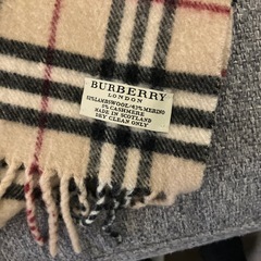 バーバリーマフラーの画像