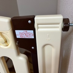 ベビーゲート　箱・部品付きの画像