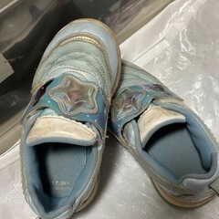 アナと雪の女王　スニーカー　光る　17cmの画像