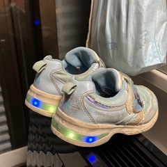 アナと雪の女王　スニーカー　光る　17cmの画像