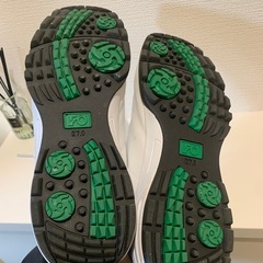 ゴルフシューズ27センチの画像