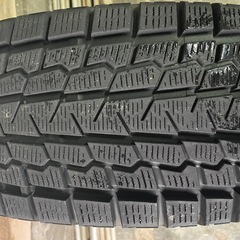 225/70R16 スタッドレスタイヤ4本セットの画像