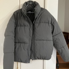 ZARA クロップドパフテックジャケットの画像