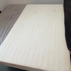 無印良品　セミダブル　脚付マットレス　敷きパッドつき付きの画像