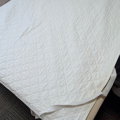 無印良品　セミダブル　脚付マットレス　敷きパッドつき付きの画像