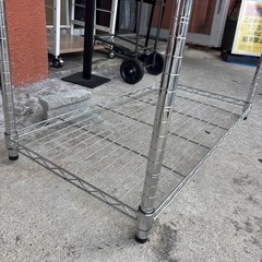 【スチールラック 4段】※一部歪みあり※クリーニング済み【管理番号11311】町の画像