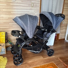縦型
ツインベビーカーの画像