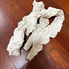フリルスマホショルダーの画像