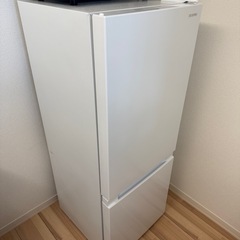 2024年製 冷蔵庫 133L 小型  2ドア 幅47cm IRSD-13A-W ホワイトの画像