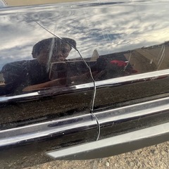 無料でVolvoの純正ルーフボックス鍵ありボックス割れありの画像