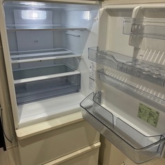 AQUA 2021年製　272L 3ドア 冷蔵庫の画像