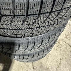 ブリヂストン　スタッドレスタイヤ　155/65/14  VRX バリ山の画像