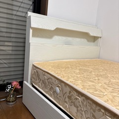 ベットフレームセットの画像