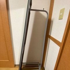 鏡　ハンガーラック付きの画像