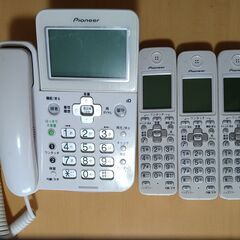 パイオニア　デジタルコードレス電話　子機３台つきの画像
