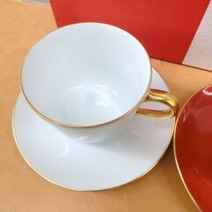 未使用■大倉陶園 紅白 モーニング碗皿ペア(色変り) カップ＆ソーサー 2客セット 26CR/1700 ゴールドライン 札幌 西区 西野店の画像