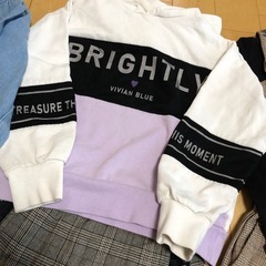 140他女児服セットの画像