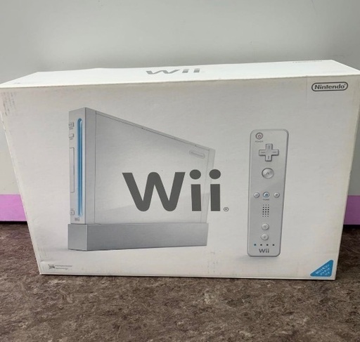 新品　未使用　Nintendo Wii 本体とWii Fitのセット  フィットネス