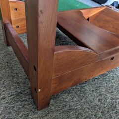 木製キャディバッグスタンドの画像