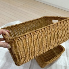 美品カゴ2つ　お話中の画像