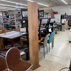 【ジモティー割引で最大15％OFF⭐️】スリム収納棚 ブラウンの画像