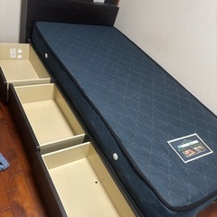 (取引中)【中古】シングルベッド  0円　無料の画像