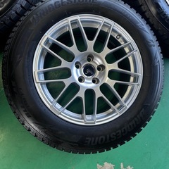 レクサス　スタッドレスタイヤの画像