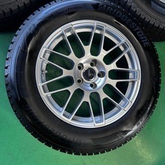 レクサス　スタッドレスタイヤの画像