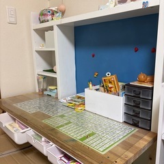 子供用　手作り学習机（一部IKEA）の画像