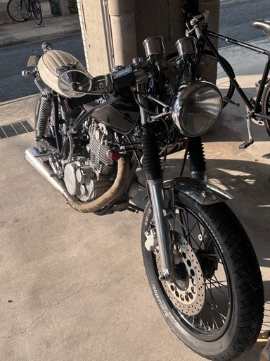 SR400  現在問い合わせ多数。早い者勝ちです。