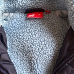 PUMA裏ボア付きベンチコート　130の画像