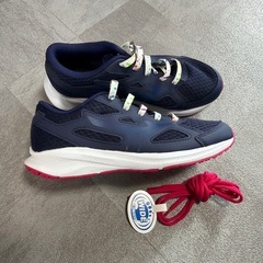 新品●ミズノランニングシューズ23.5　の画像