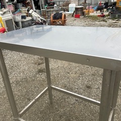 業務用ステンレス厨房作業台の画像