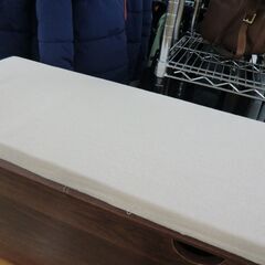 収納付きスツールの画像