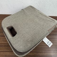 【お売りします】山善 コンパクトに2つ折りできる座椅子 ICZ-40 ベージュ ブラウン系の画像