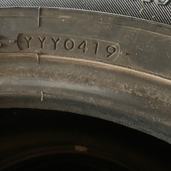 225/60r17 ヨコハマ　ブルーアース　中古 夏タイヤの画像