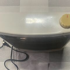 山善　YAMAZEN 電気ストーブ　2017年製　DS-D086の画像