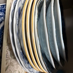 ※商談中※
【無料】 食器まとめてお譲りします(ダンボール3箱分ほど)の画像