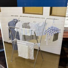 新品 伸縮式パイプで使いやすい 多機能室内物干しの画像
