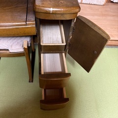 収納たくさんドレッサーの画像