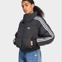 【新品未使用】アディダス　ダウンジャケット　　の画像