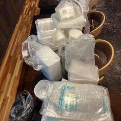 オードブル容器、弁当箱などの画像