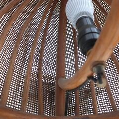 モダン ラタン造り フロアライト スタンドライト の画像