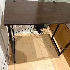 作業デスクの画像